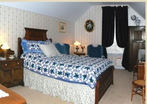 Bed & Breakfast B Street House