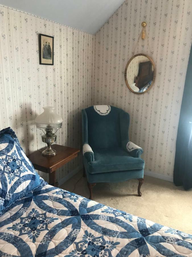 Bed & Breakfast B Street House